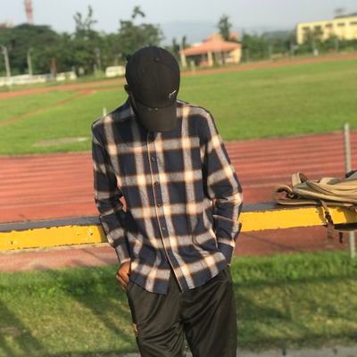 MarkOlanrewaju's profile picture. Guns and chills 🤝