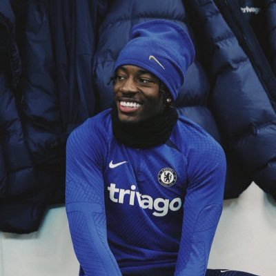 FOLLOWER OF CHRIST✝️. ||football and basketball enthusiast. CFC💙. enzo stan. cole world🥶. World Champion 🥇