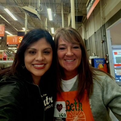 Pro Desk Supervisor #2030
Always looking to help in any way that I can teaching, mentoring, and growing others has always been my specialty💯