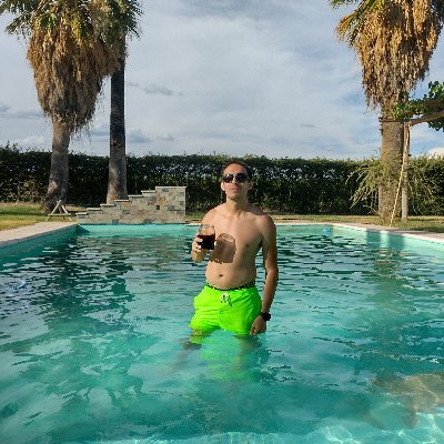 marianoveloper's profile picture. 👨‍💻 Desarrollo de Software
☕coffee 🏋️Crossfit 🏃Run ➡️ lifestyle ♏  💙💛💙74⭐