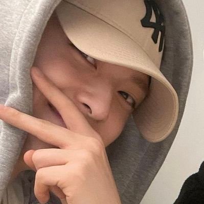 hanjibns's profile picture. collecting 한 and xh