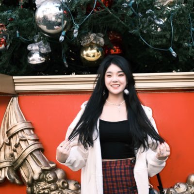 Estelle12120's profile picture. Manage social media for @TMTPOST｜Asian basketball club manager@Kingdomosu｜The Ohio State University Strategic Communication25