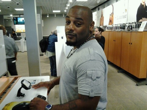 Badazz27's profile picture. 