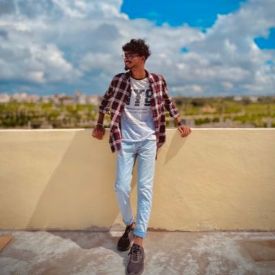Prabhas18257645's profile picture. 
