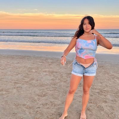 VickyLanduress's profile picture. 