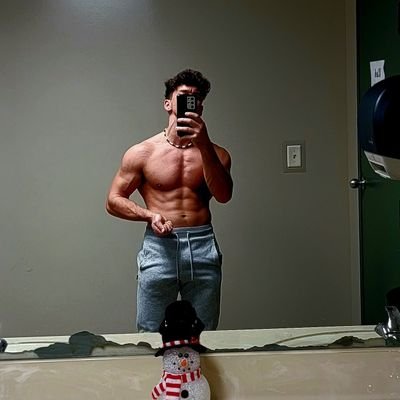 schwartz_ace's profile picture. 👻a_schwartz9700