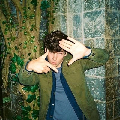 Guilher47207519's profile picture. 🔥🌊🌟
#FateTheWinxSaga NO TOP 10 DA NETFLIX!!!🌱🌺🧠 Vamos lá fadinhas porque juntas somos invencíveis!
🌩Link para petição abaixo: