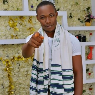 c_obiora1's profile picture. Live stage performer, song writer, singer/music producer @Kings.Melodies 🎤🎤🎶🎵🎼. Also movie creator/actor📽️🎥🎬