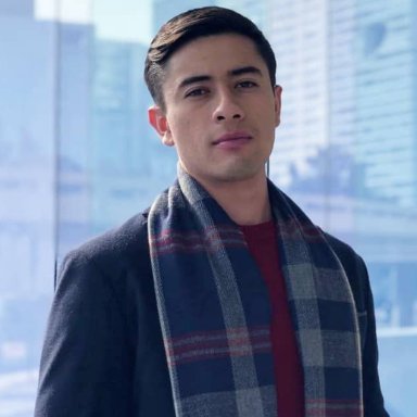 _OscarHuazo's profile picture. business way 📱 TRUST YOURSELF