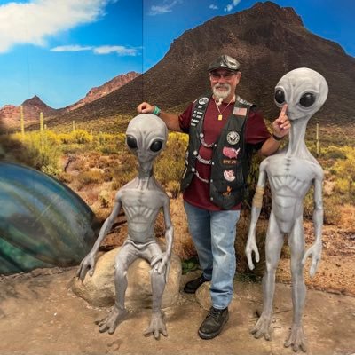 uncler's profile picture. 