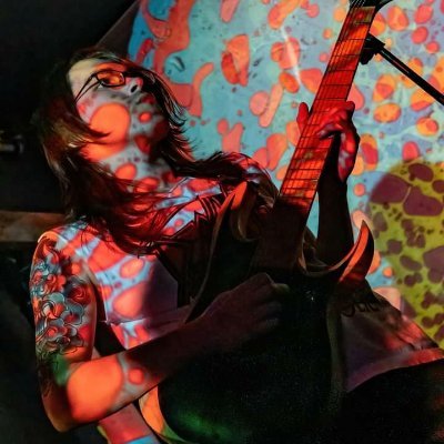 You inherit the dust, sons and daughters
Perfect silence, endless summer //
i play guitar for @polterguiseband Morton Holler and Dark Morning Conspirators