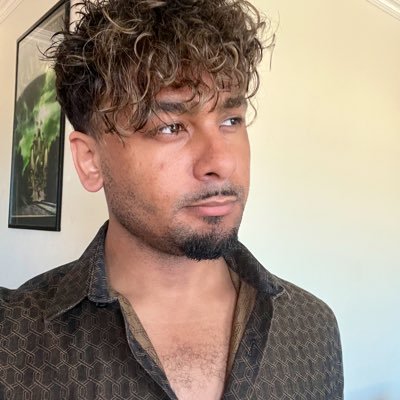 30. Passion for people, 🫂 travel, 🗺🛩🧳🥂& great music. 🔊🎶 Healthcare Project Mgmt 💼 Pride ERG Leader 🏳️🌈 Onewheel ➖🛞➖ SF Float Pack🐺