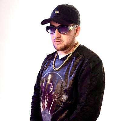 🌟contacto : Cestarmusic@gmail.com Compone con el corazón y canta con sentimiento, dale amor a mi nuevo álbum Vibes que está en mi cuenta de Spotify 👇