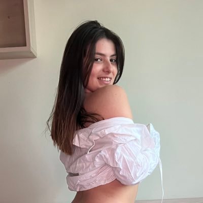 Sofie_timber's profile picture. ✨ 18 ✨ future nurse if the link isn't here, refresh or check my instagram acc 🎀 @sofietimberrr