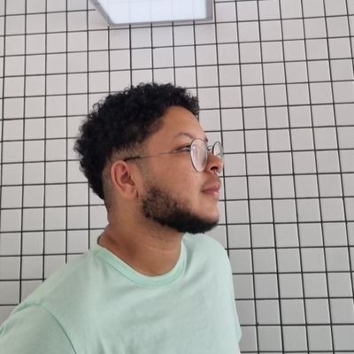 Linuxs__'s profile picture. 🏳️‍⚧️