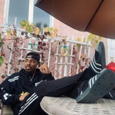 A Creative, An Actor, A Fighter, A Brotha that believes in Jesus but still cusses and tells dark jokes 🤣. This is Slick
