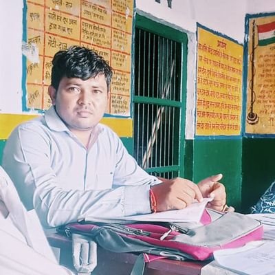 kuldeep33224281's profile picture. bhole thekedaar B. A, BTC, B. ed, UP TET, Ctet, Super TET, qualifaid