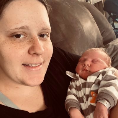 browneyes2029's profile picture. Momma of one. Bentley 💚💙