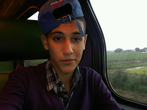 Jebroeertje's profile picture. Follow je Je eigen broeertje nog niett.... Doen anders ga ik 't tegen mama zeggen!