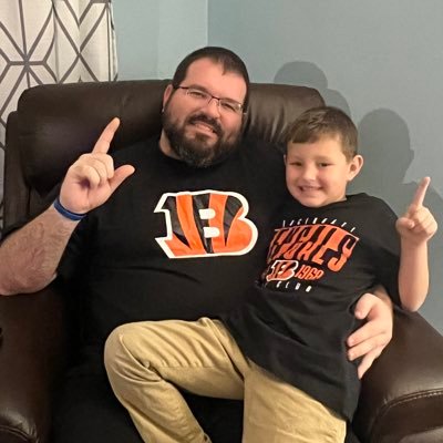 CoachHoosier's profile picture. 🏈 Coach- Green County High School.