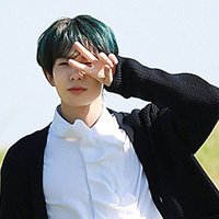 . (@whymustway) Twitter profile photo