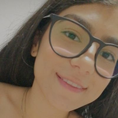 ¡Metro y medio, pero PICOSA!🌶️🔥
Estado civil: Ingobernable
Cuasi abogada _EAFIT ⚖️