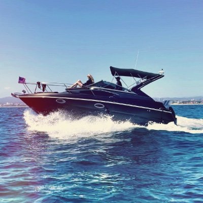 Producing Lofi / Chillhop music in the ocean on a yacht