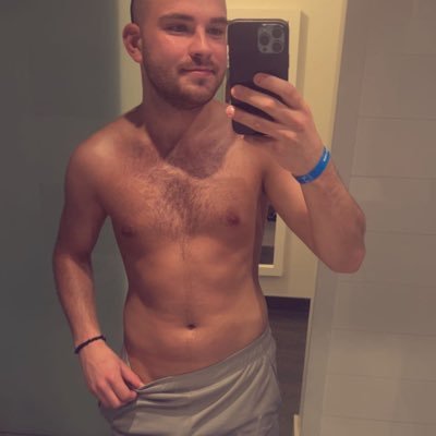 john_clark16's profile picture. I think of you when I think about forever ❤️