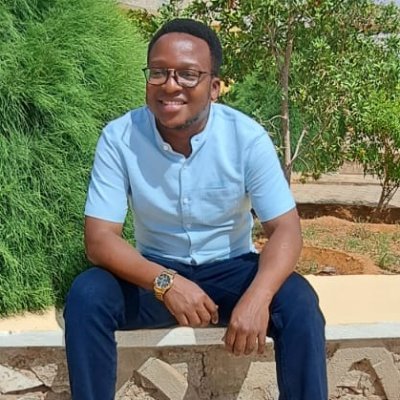 IT Geek, blogger, anime lover, poet, Arsenal die-hard (till death we gooner part 😏). Destined for greatness!