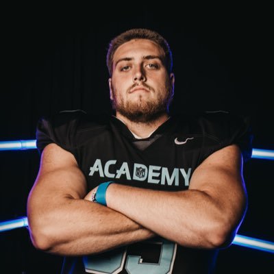 Elliot Ward 6’6.5 280lbs OT Profile