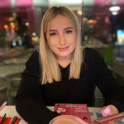 Journaliste https://t.co/mVTMqiFU63 | Passée par @RTLFrance, @RMCinfo, @Ouestfrance14 | Formée à @EJDGrenoble |