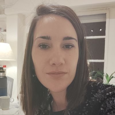 MaEugeBF's profile picture. Abogada (UBA). Especialista en derecho constitucional. 
Amante de la siesta, Mafalda, los mates, la música, los viajes y mi 🐶🥰