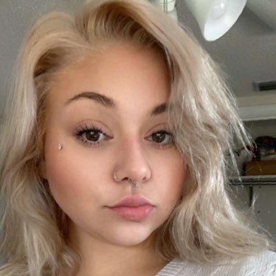 Trixiee_xx's profile picture. Come have some fun. 😋 OnlyFans: https://t.co/9S2C9052Hg