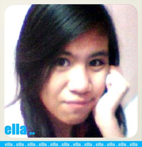 ellamoreno18's profile picture. i love blue ^_^ ♥♥
