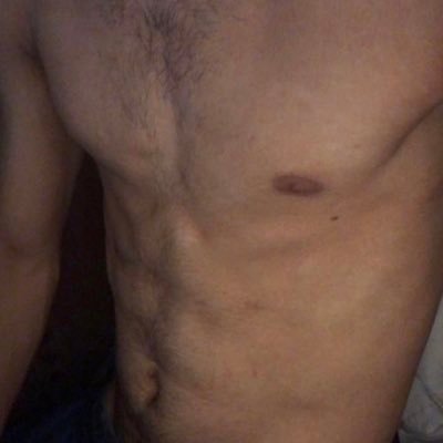 CuriousFratBroo's profile picture. DM ME