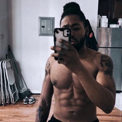 OuuuuuLaLa's profile picture. If I’m the topic then the conversation heated 🥵 🇭🇹