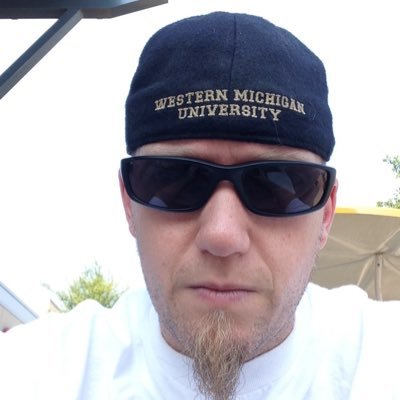 You can call this the New World Order of Twitter, brother. Multiple Pulitzer Prize googler. Cheapie