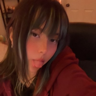 vardaelentarii's profile picture. All this pain is an illusion