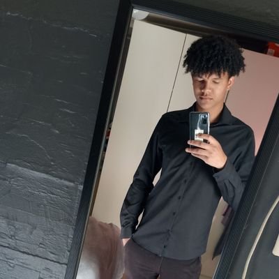 Genos_oohh's profile picture. 