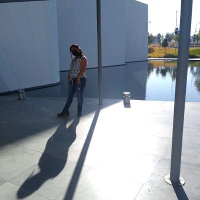 CoyotlYarisza's profile picture. aprendiendo el arte de la fotografía📸
amo 31 minutos❤
adoro escuchar a esta hora de mierda🎙
corazón e hija de México❤🇲🇽
amo la música rock chilena🖤🎸🇨🇱