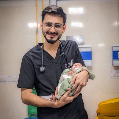 Paediatric Resident at LHMC,Delhi 🏥
MBBS (Maulana Azad Medical College,Delhi).
First Gen. doc🩺 | Njr💜 | Delhi 📍