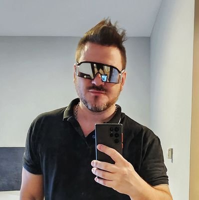 Comunicador 🇦🇷 📺Canal 9 📻 CNN Radio
Seguime en https://t.co/P7fKebvVOm
Canal de info sobre criptomonedas
https://t.co/wBdJNgygq7