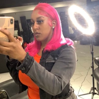 Chicago Hairstylist 💇🏽‍♀️ Self Taught MUA 🎨✨ Kind Spirit ☺️ Bunny’s Mommy 🤱🏽 Bad Bitch 🥶 Ghetto Gurl 😛