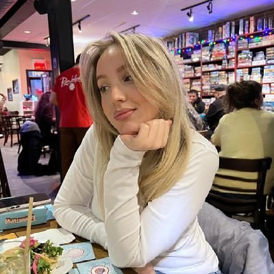 CamillaHarris03's profile picture. I am back people, let's grow this account again. 💃✨

Accountant| Travel| Business