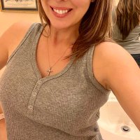 Shelley(@HotwifeShelley) 's Twitter Profile Photo