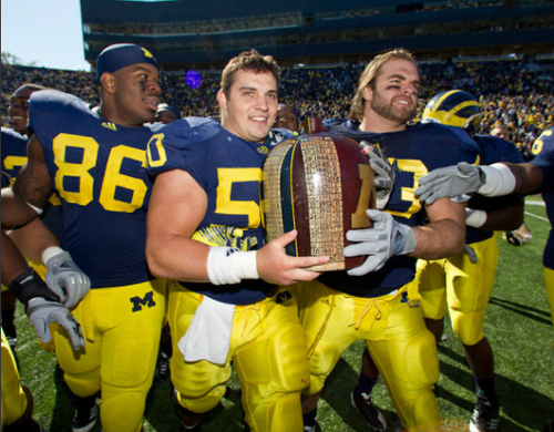 dmolk's profile picture. 