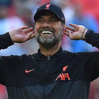 HeyItsEalo's profile picture. Married in my 30’s and a dad. Still tweet like football is the most important thing in life.