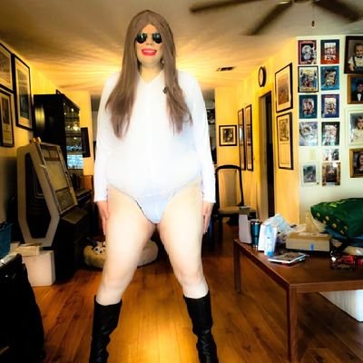 Singer/Songwriter/Drag Queen/Podcast host entitled “Gay Out The City!” / Twitch Streammer