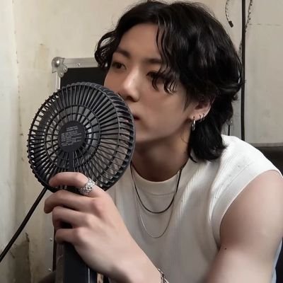 #𝐉𝐔𝐍𝐆𝐊𝐎𝐎𝐊 𝗏𝗈𝗂𝖼𝖾: A Kᥱᥣᥣ ᥱ́ mιᥒhᥲ ᥒᥲmo, bro. Fan Account. (Ela/Dela)
