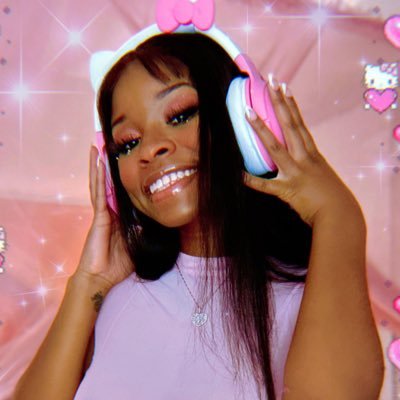 Part time BRAT 🎀, Full time Princess👑 🌶️Content Creator & Webcam Model🧸✨Hot Girl Next Door 🍒🍭💋Let’s vibe! 🪩🫧